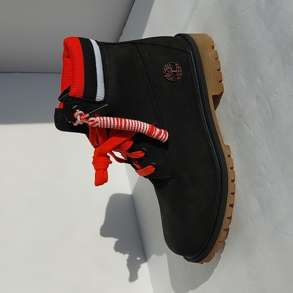Timberland Chicago Bulls NBA x Mitchell & Ness Premium 6" boot (Youth Size 5.5) - Picture 6 of 16